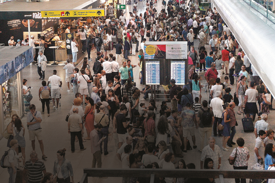 Memorando de entendimento prevê obras em várias áreas do Aeroporto Humberto Delgado, desde a zona de check in até ao estacionamento de aviões 