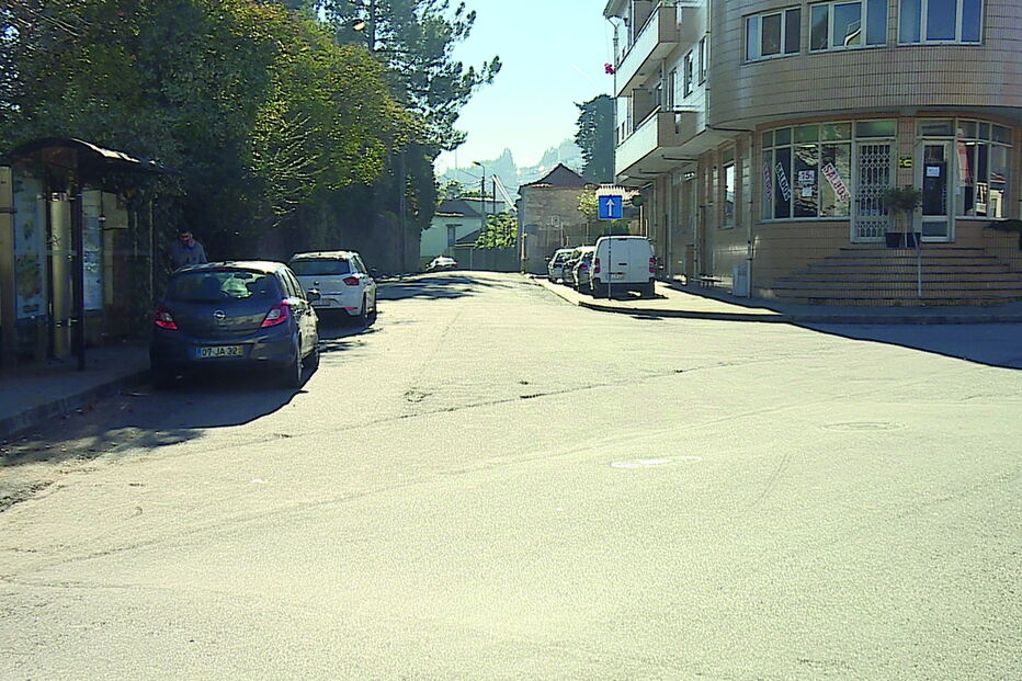 Agressão à facada ocorreu na rua Arcos do Sardão, em Oliveira do Douro, Vila Nova de Gaia. Vítima está em estado grave 
