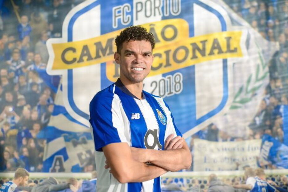 FC Porto oficializa a contratação de Pepe até 2021