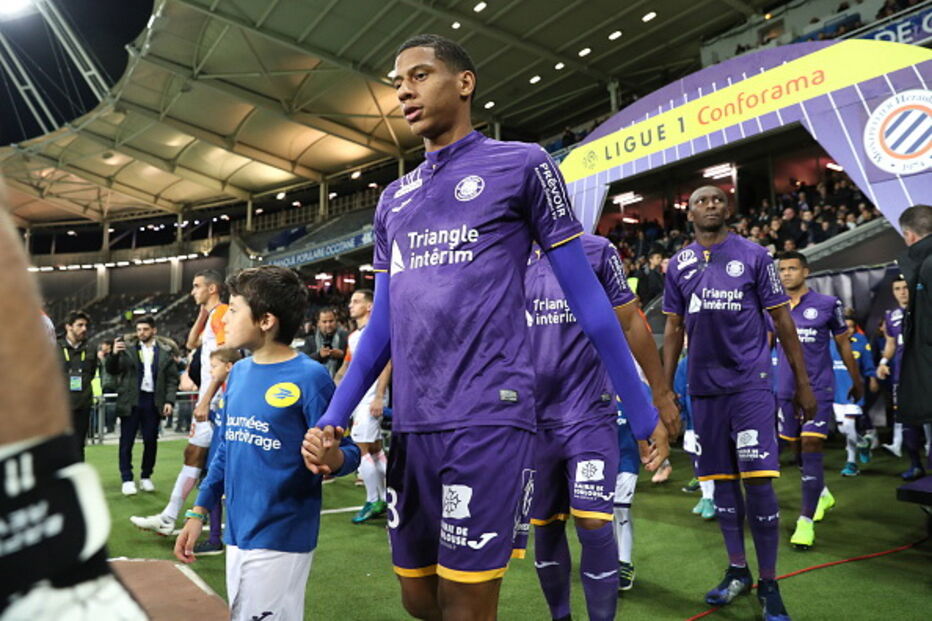 FC Barcelona anuncia contratação de francês Todibo para a próxima época