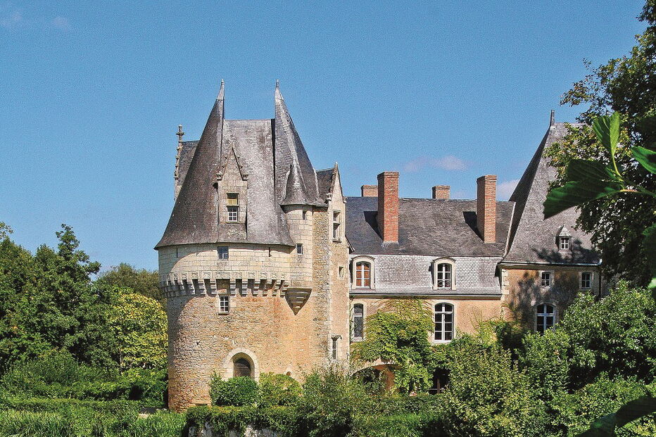 Capela do século XV integra o Castelo de Bazouges