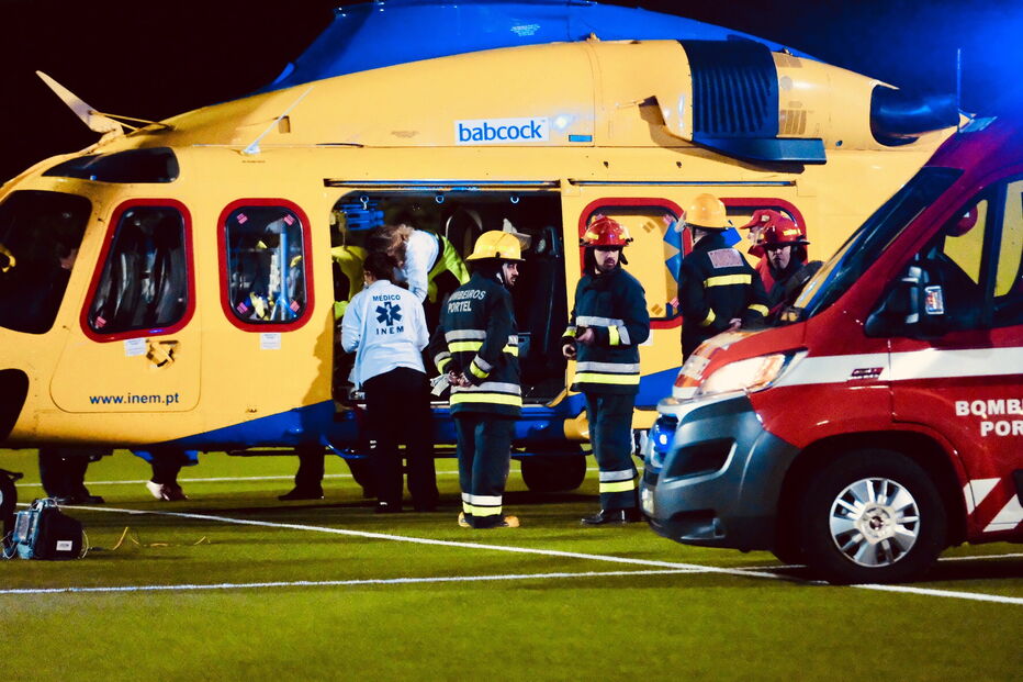 Homem de 44 anos ferido com gravidade quando tentava acender a lareira