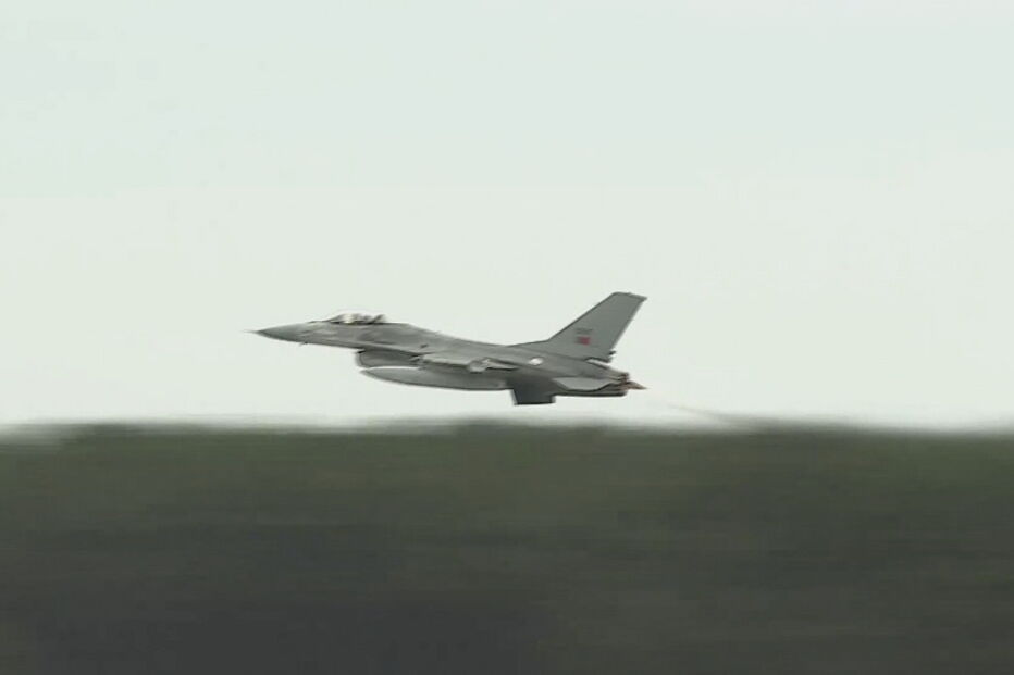 Ameaça de bomba a bordo de avião comercial