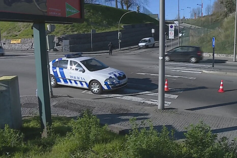 Atropelamento faz um morto à entrada da Ponte do Infante em Vila Nova de Gaia