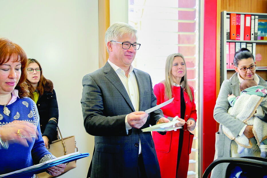 Avelino Silva, presidente da Câmara da Póvoa de Lanhoso, entrega hoje os cheques aos pais de 62 bebés     