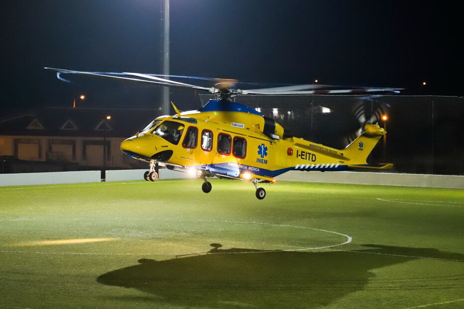 Resgate de turista que caiu de falésia em Vila do Bispo