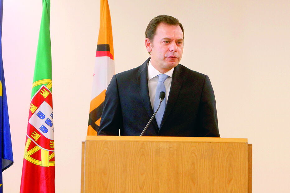 Luís Montenegro, ex-líder parlamentar e considerado um passista, desafiou ontem Rui Rio a marcar eleições diretas, mas não falou em moção de censura