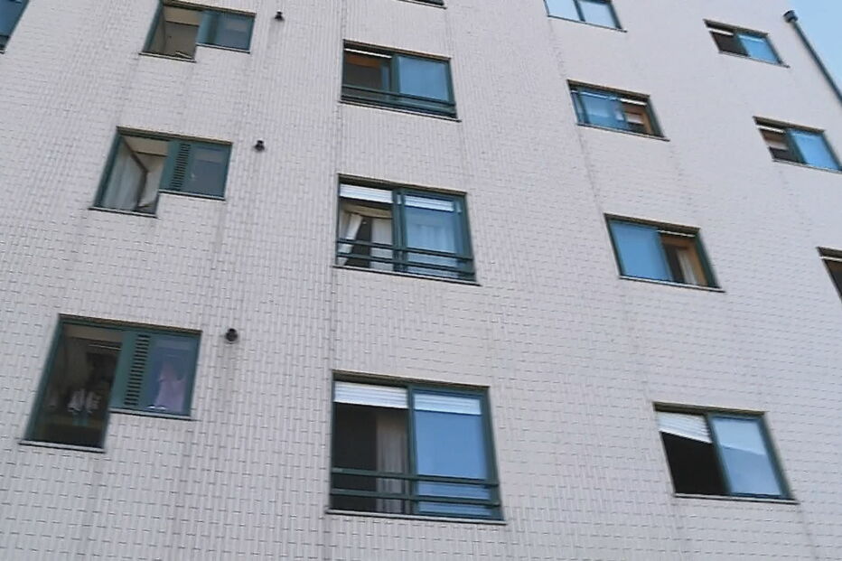 Incêndio em habitação obriga à evacuação de prédio e faz oito feridos em Matosinhos