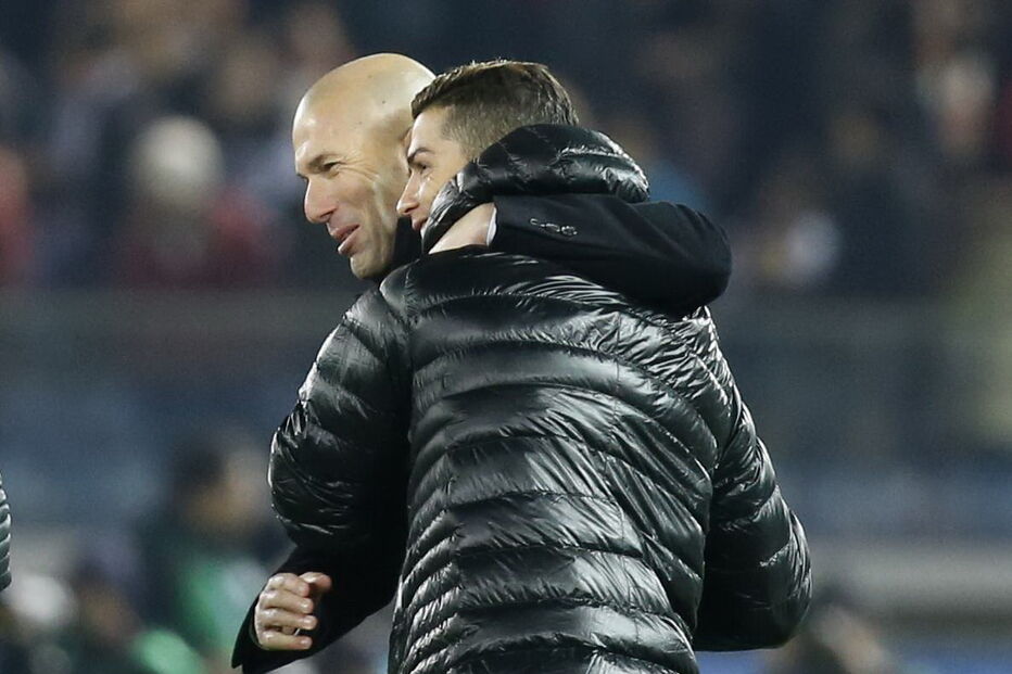 Zidane com Ronaldo nos tempos do Real Madrid