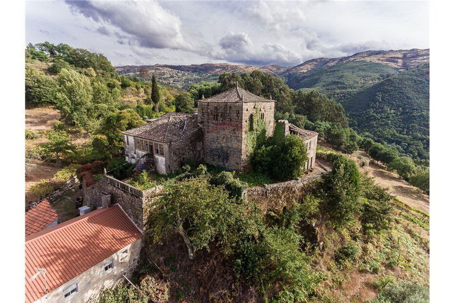 Quinta que inspirou 'A Ilustre Casa de Ramires', de Eça de Queiroz, está à venda