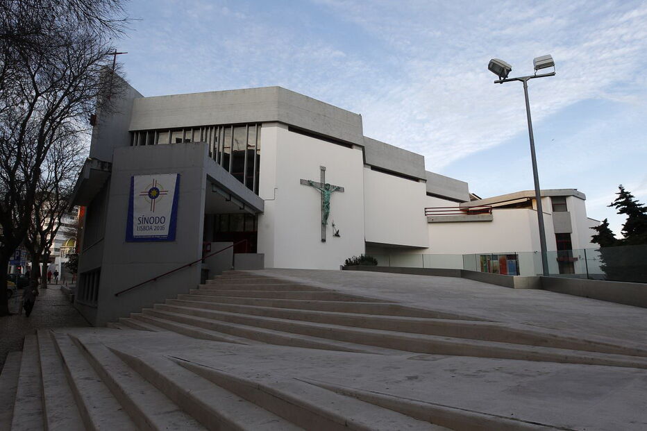 Fachada da Igreja do Senhor Jesus dos Navegante em Paço D'Arços.