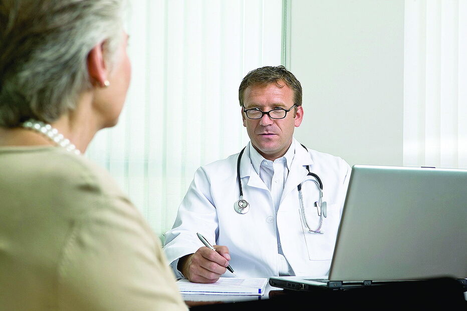 Faltam 5500 médicos no Serviço Nacional de Saúde e 30 mil enfermeiros   