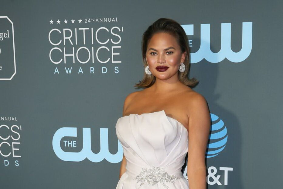 Chrissy Teigen revelou lado mais sedutor