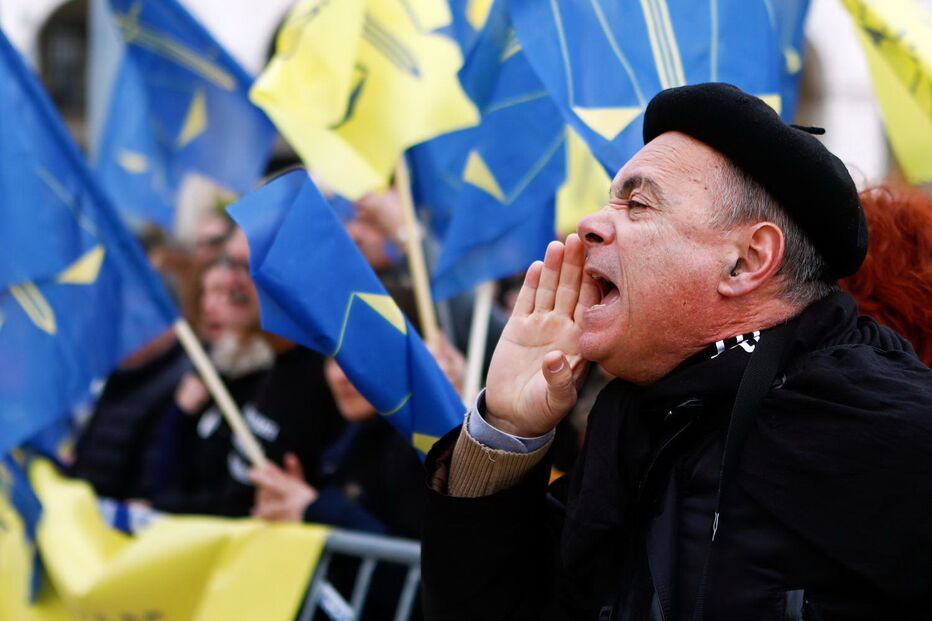 Cerca de três mil funcionários judiciais manifestam-se por revisão do estatuto