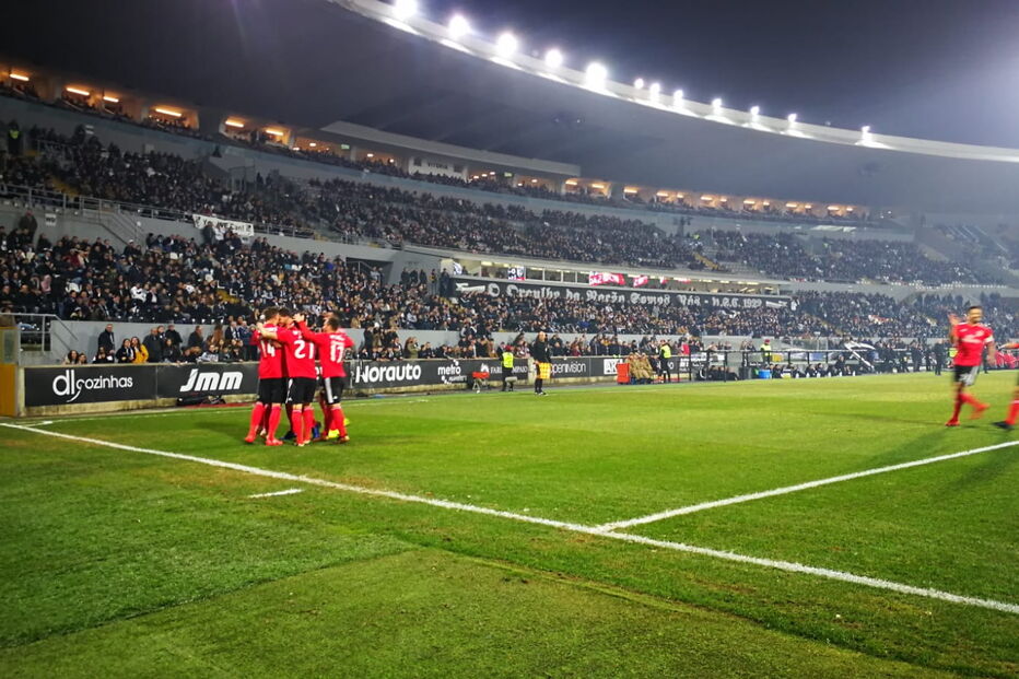 João Félix marcou o primeiro golo da partida