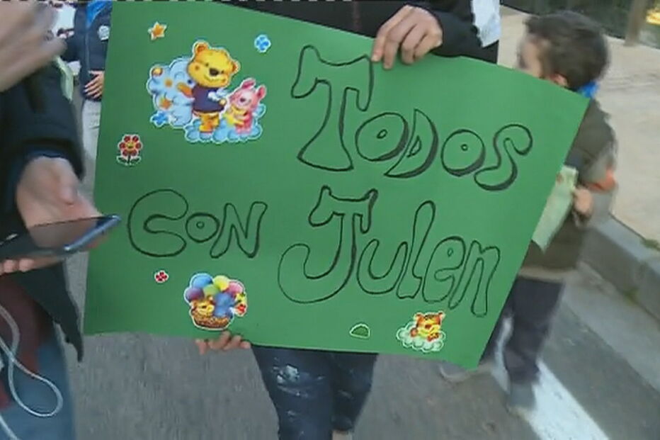 População faz vigília para dar força aos pais e família do pequeno Julen