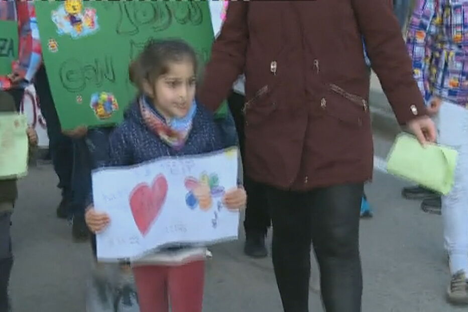 População faz vigília para dar força aos pais e família do pequeno Julen