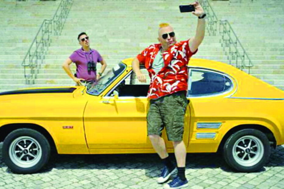 Eduardo Madeira e Manuel Marques protagonizam a comédia ‘Tiro e Queda’, uma produção de Leonel Vieira