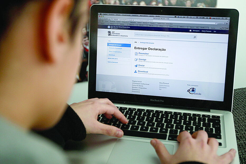 Entrega de declaração do IRS pela Internet