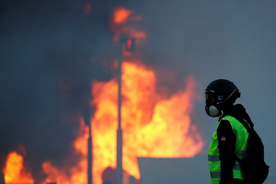 Milhares de “coletes amarelos” manifestam-se em França pelo décimo sábado consecutivo	