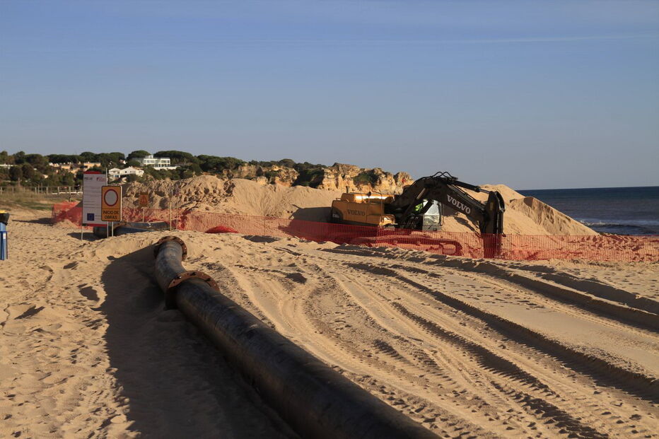 Obra de dragagem da ria de Alvor já começou