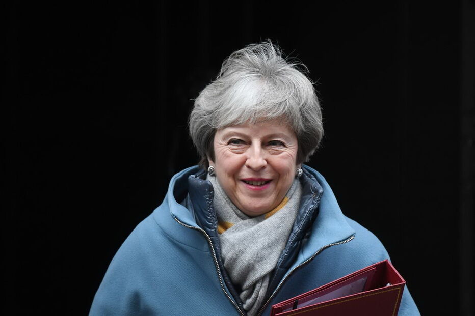 Theresa May sai de Downing Street para novo debate sobre o Brexit no Parlamento