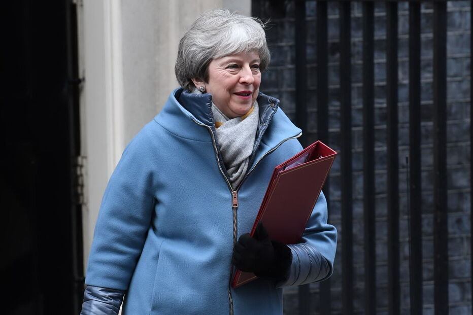 Theresa May sai de Downing Street para novo debate sobre o Brexit no Parlamento