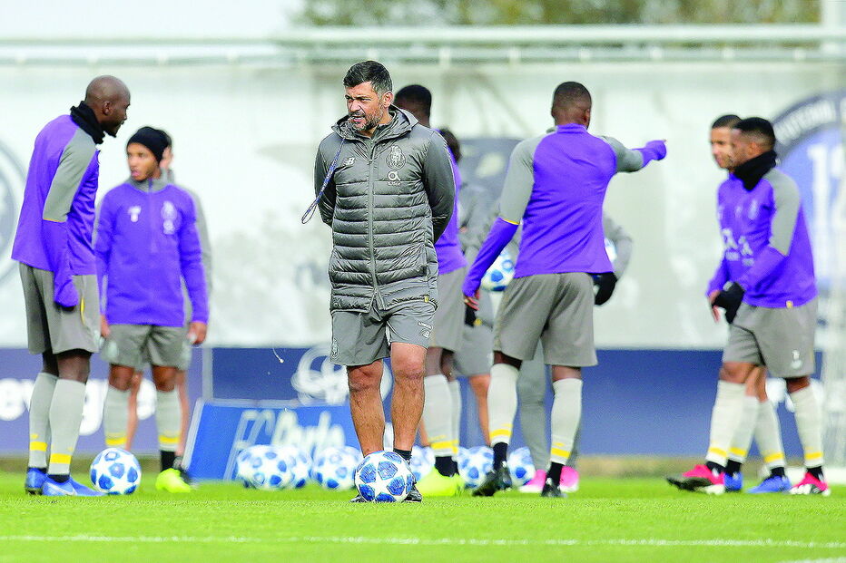 Sérgio Conceição  deve manter Militão no lado direito da defesa  