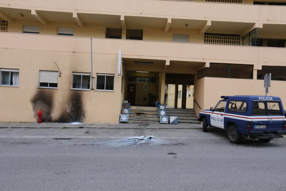Esquadra da PSP de Setúbal atacada com cocktails molotov