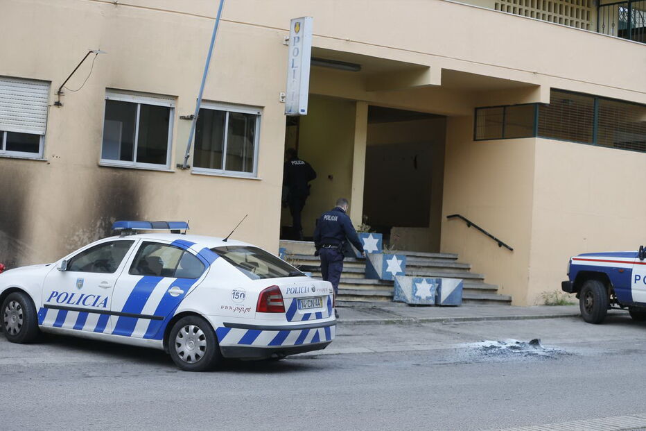 Esquadra da PSP de Setúbal atacada com cocktails molotov