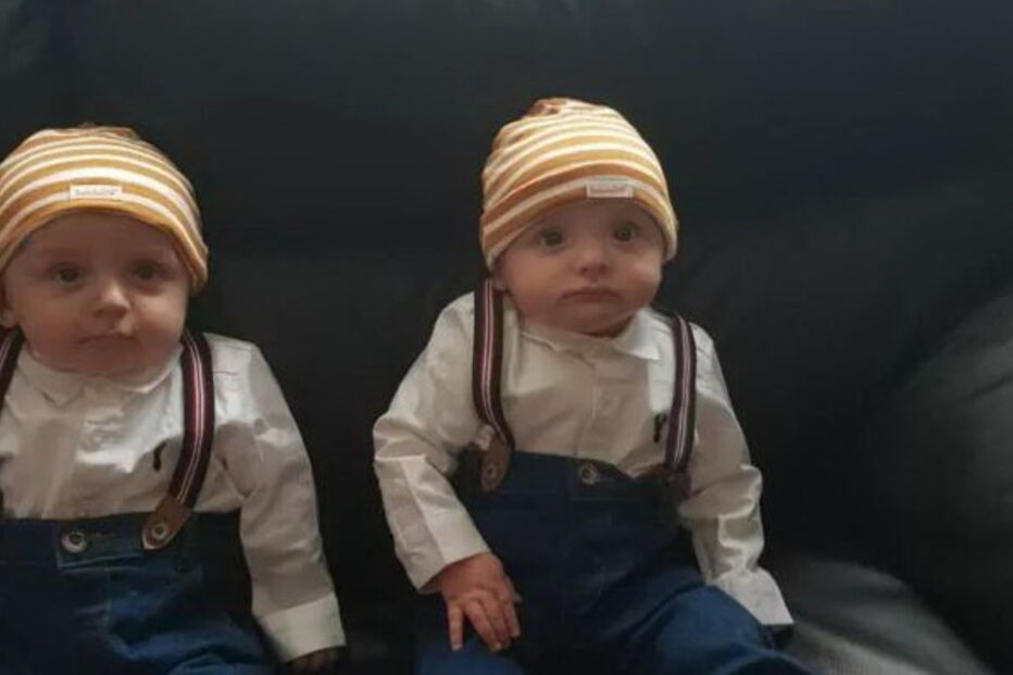 Mulher vomita fezes durante quatro dias após dar à luz gémeos 