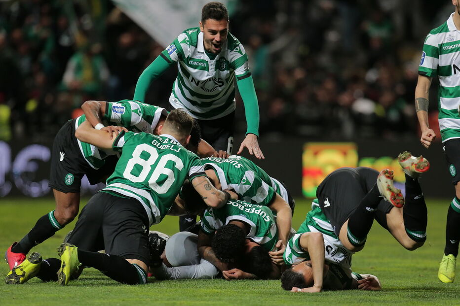 Sporting celebra vitória sobre o Braga na meia-final da Taça da Liga