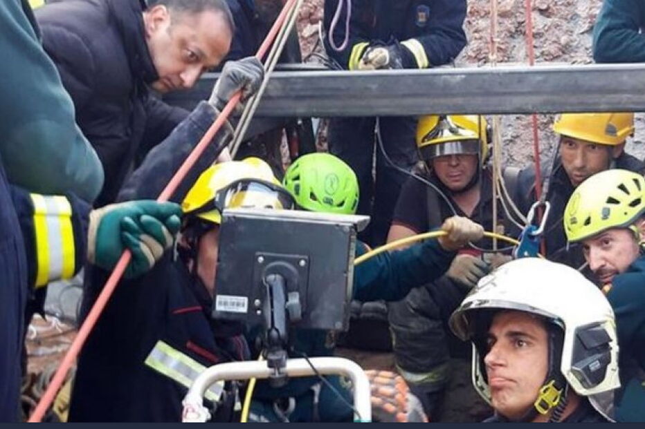 Mineiros entram no poço para resgatar Julen