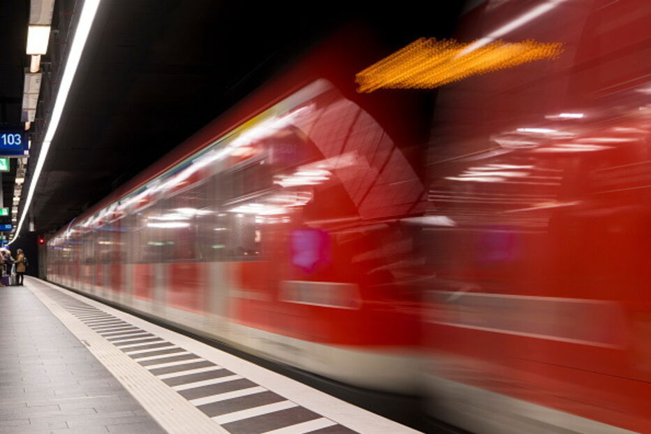 Ameaça de bomba na estação de comboios de Frankfurt obriga a evacuação