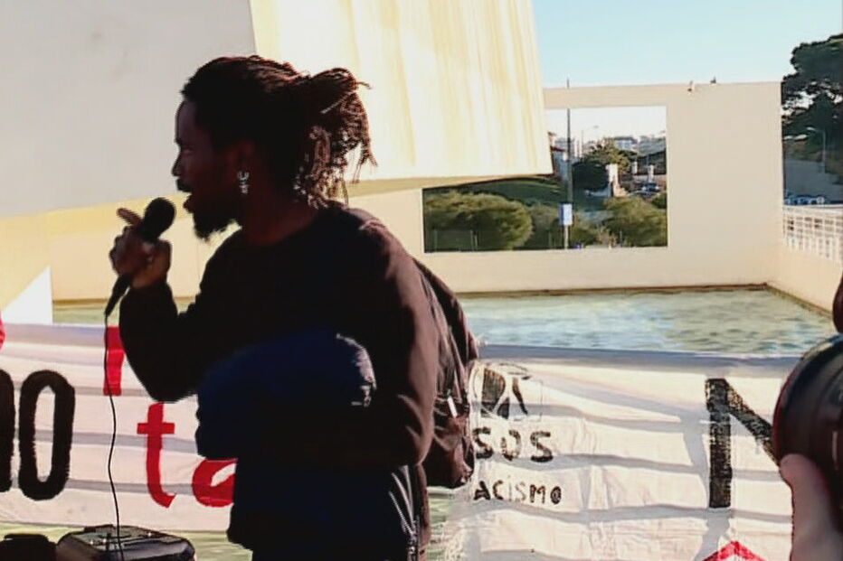 Moradores do Bairro da Jamaica protestam no Seixal
