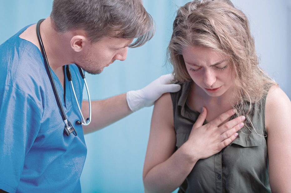 A dificuldade em respirar acontece devido à fraqueza dos músculos respiratórios, mas é uma complicação rara