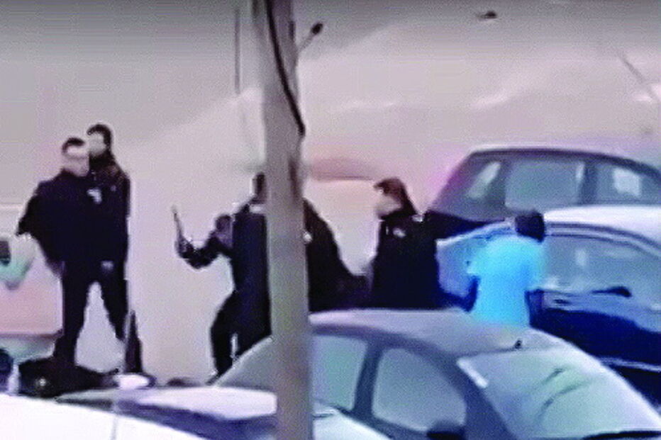 PSP foi chamada domingo ao bairro da Jamaica, no Seixal, para uma rixa entre duas mulheres, mas foi recebida à pedrada. Respondeu com bastonadas. A atuação da PSP incendiou ontem o debate parlamentar 