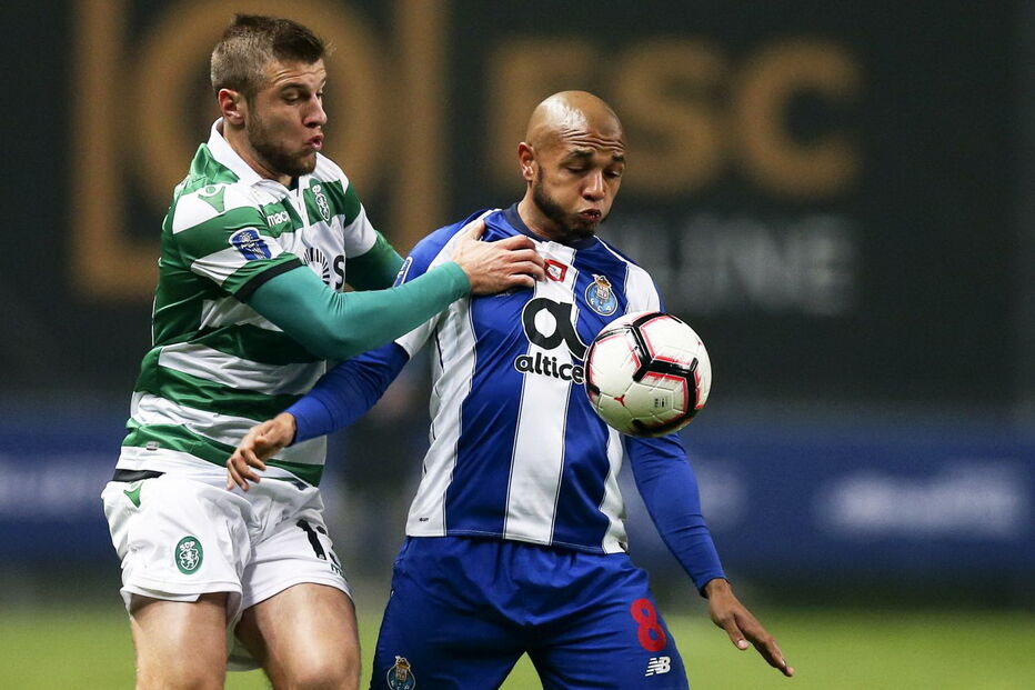 Lance do FC Porto- Sporting da final da Taça da Liga