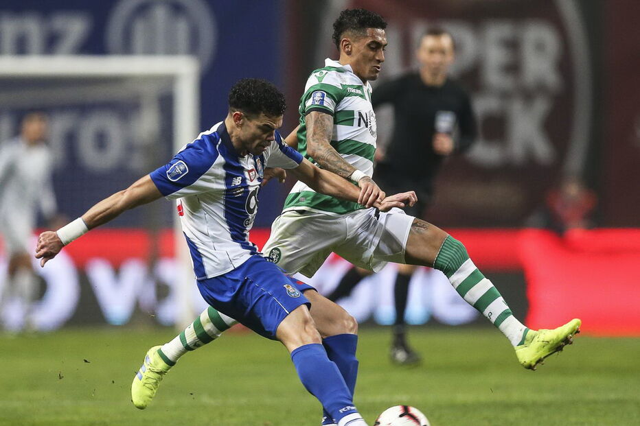 Lance do FC Porto- Sporting da final da Taça da Liga