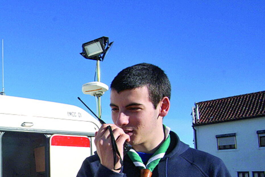 Escuteiros testam comunicações