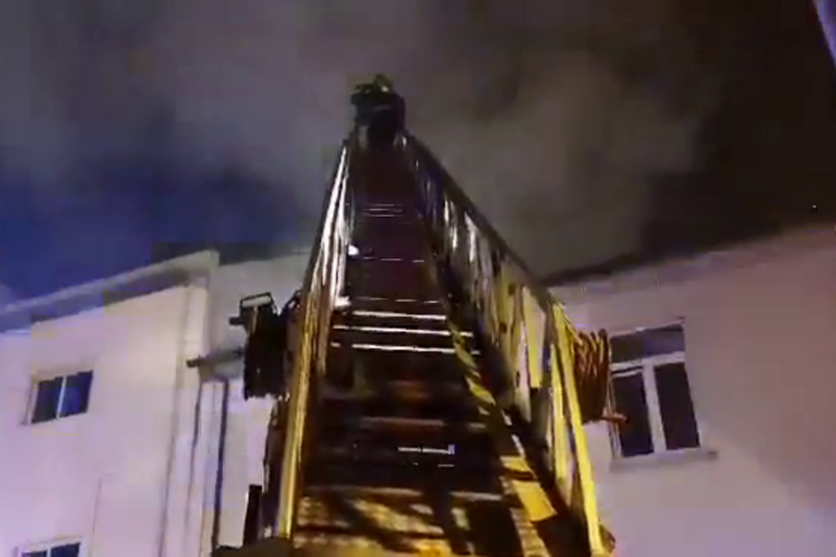 Fogo em prédio de Fafe assusta moradores