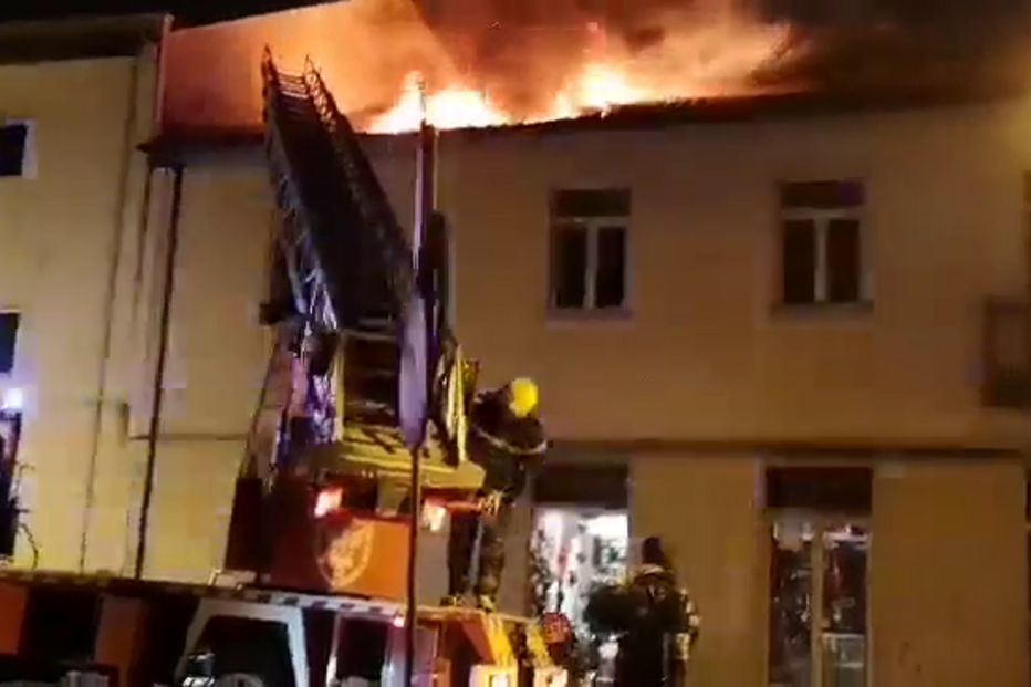Fogo em prédio de Fafe assusta moradores
