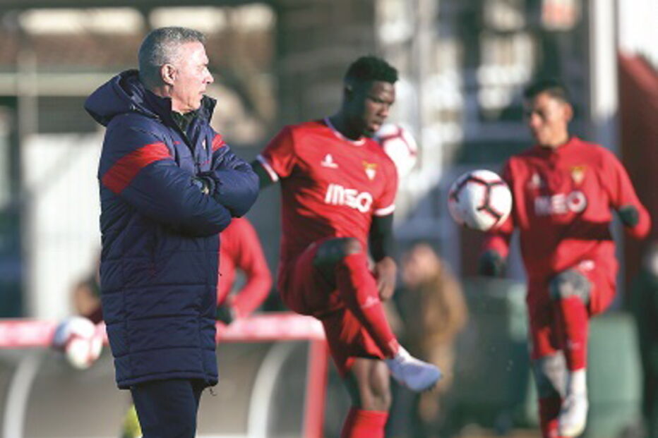Augusto Inácio num treino do Desportivo das Aves