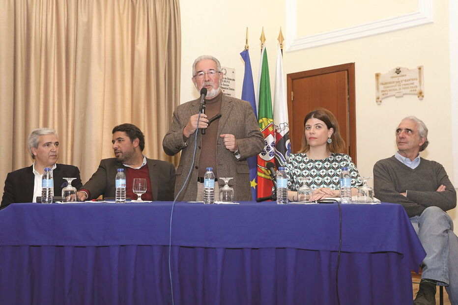 Isaltino Morais esclareceu os munícipes de Porto Salvo sobre o projeto de 10 milhões de euros para o centro da vila   