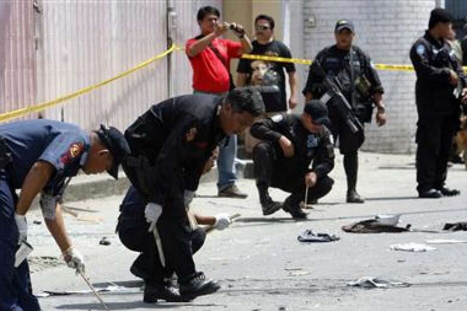 Explosões em frente a catedral nas Filipinas 