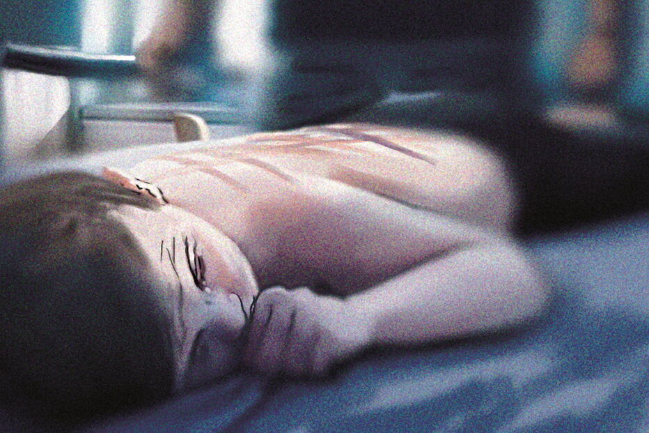 Jovem força menino a sexo em edifício abandonado