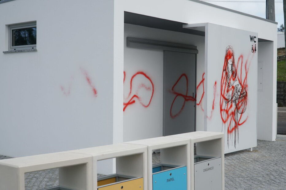 Autarca Artur Franco indignado com vandalismo em mercado de Memória, Leiria