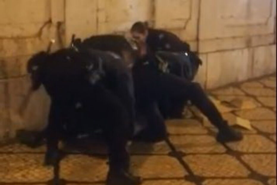 Turistas filmam detenção violenta da PSP em Lisboa
