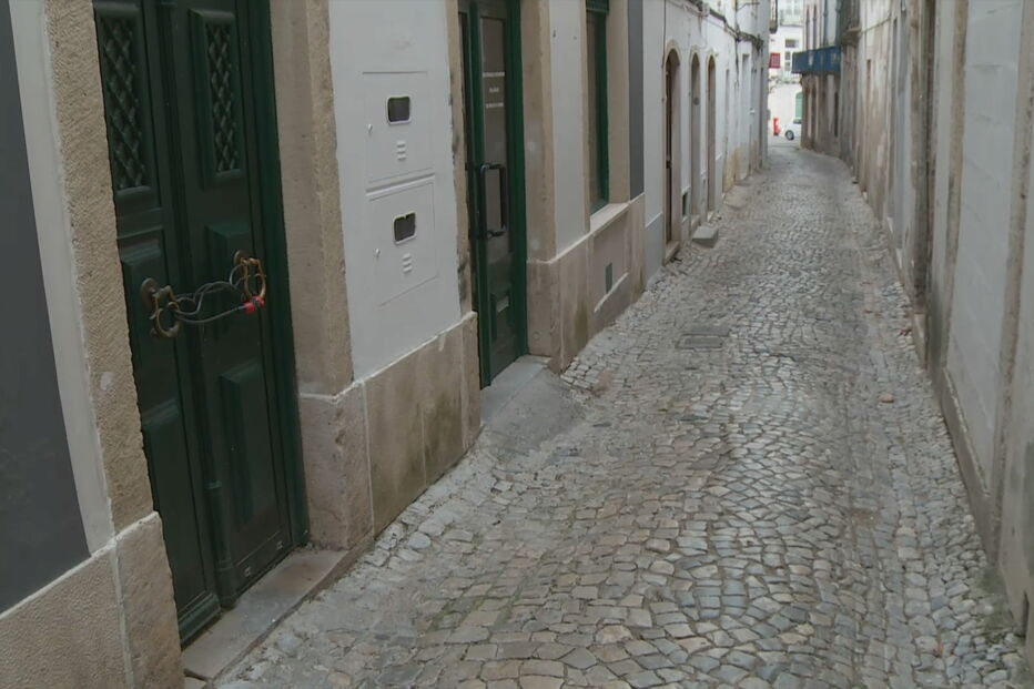 Mulher brasileira encontrada morta com sinais de violência em Santarém