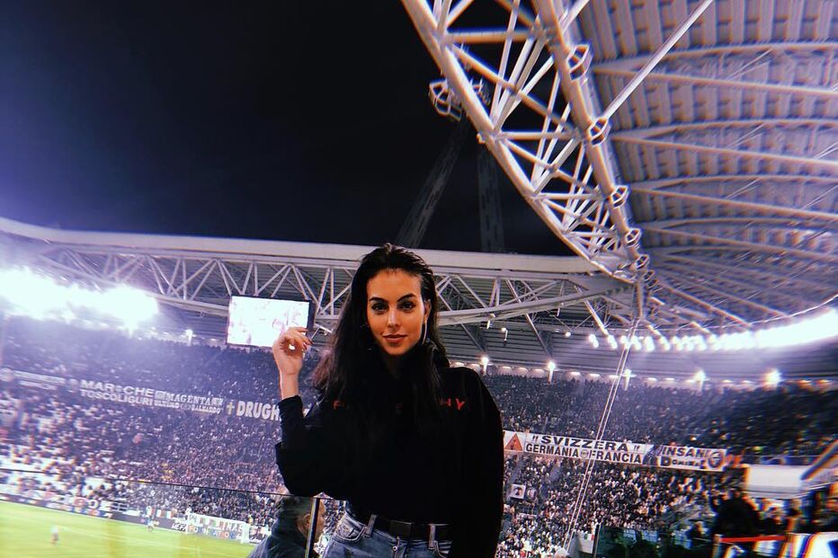 Georgina Rodriguez celebra 25 anos